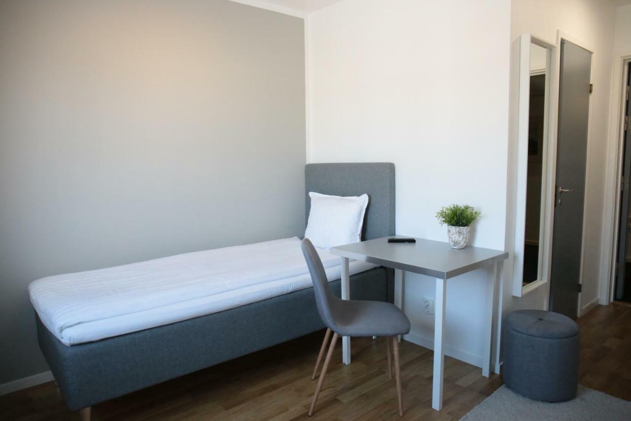 Hotell Norrort Vallentuna Buitenkant foto