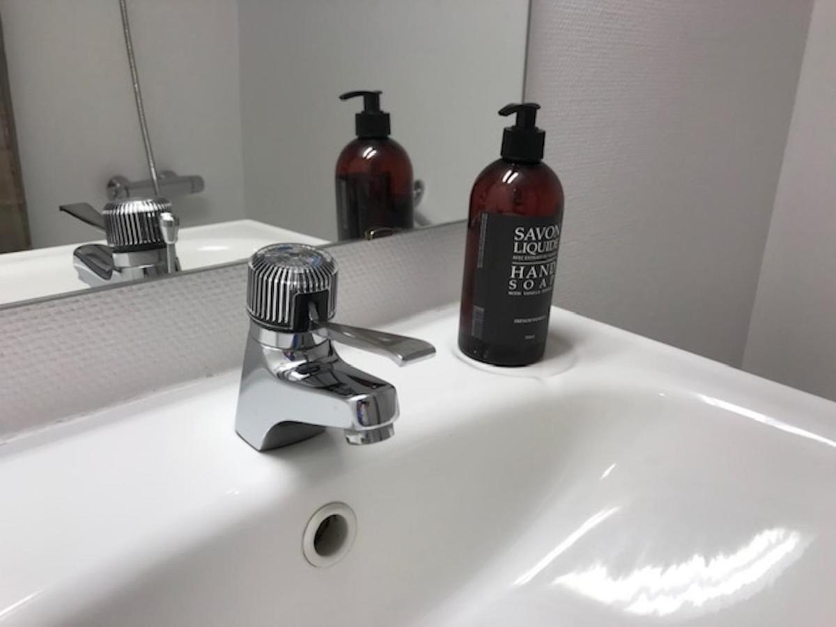 Hotell Norrort Vallentuna Buitenkant foto